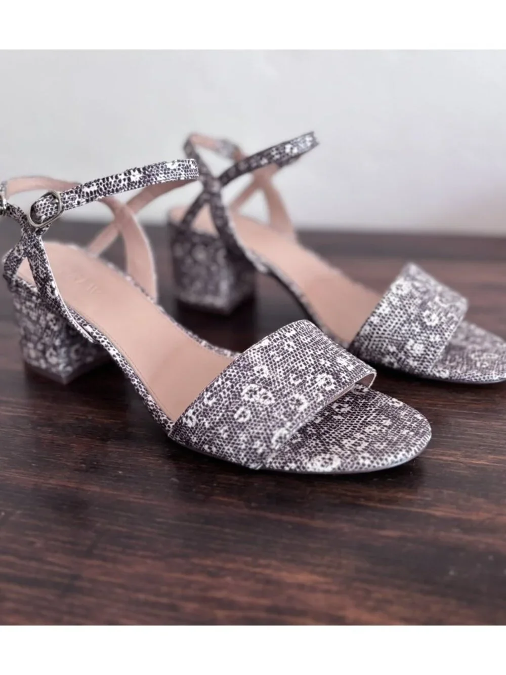 New J Crew 9 ankle trap block heel Sandals in lizard leather brown ivory H7328